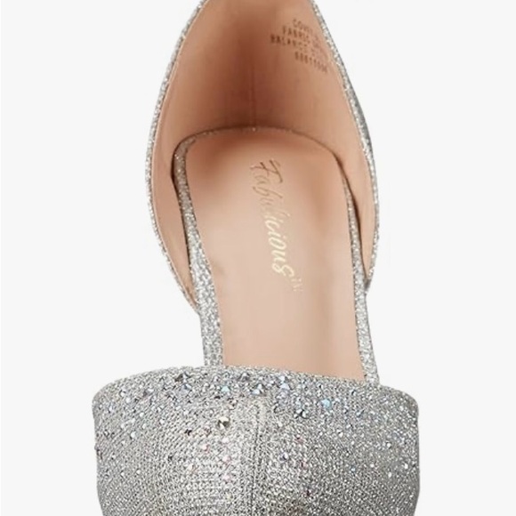 Fabulicious Covet 3 1/2 inch Silver Mesh (floor model) - Picture 5 of 5